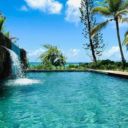 Summer Beachfront Apartment Belle Mare Exterior photo